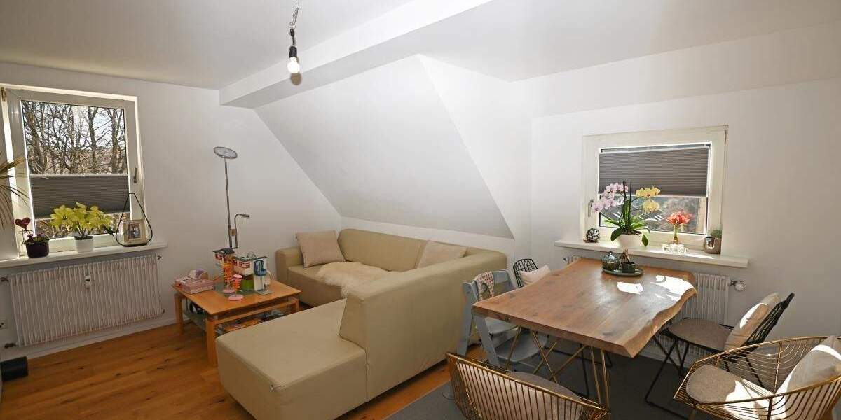 Etagenwohnung Freudenstadt - 3 Zimmer, 88 m&sup2;, 845&euro; | Angebot:25662462