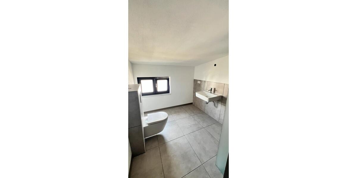 Dachgeschoßwohnung Buchen (Odenwald) - 3 Zimmer, 95 m&sup2;, 1.300&euro; | Angebot:25839346