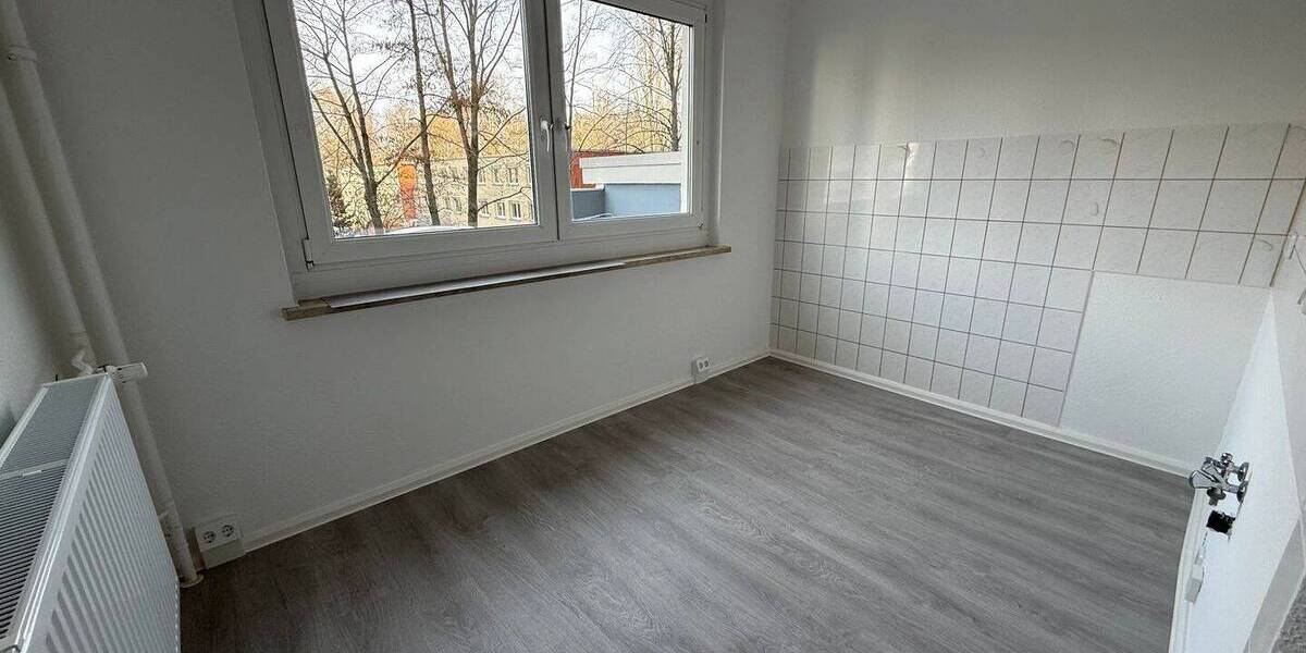 Etagenwohnung Chemnitz Kappel - 4 Zimmer, 90 m&sup2;, 450&euro; | Angebot:26751468