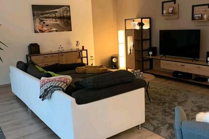 Großzügige 4-Zimmer-Wohnung in Bad Fredeburg mit Einbauküche zimmer