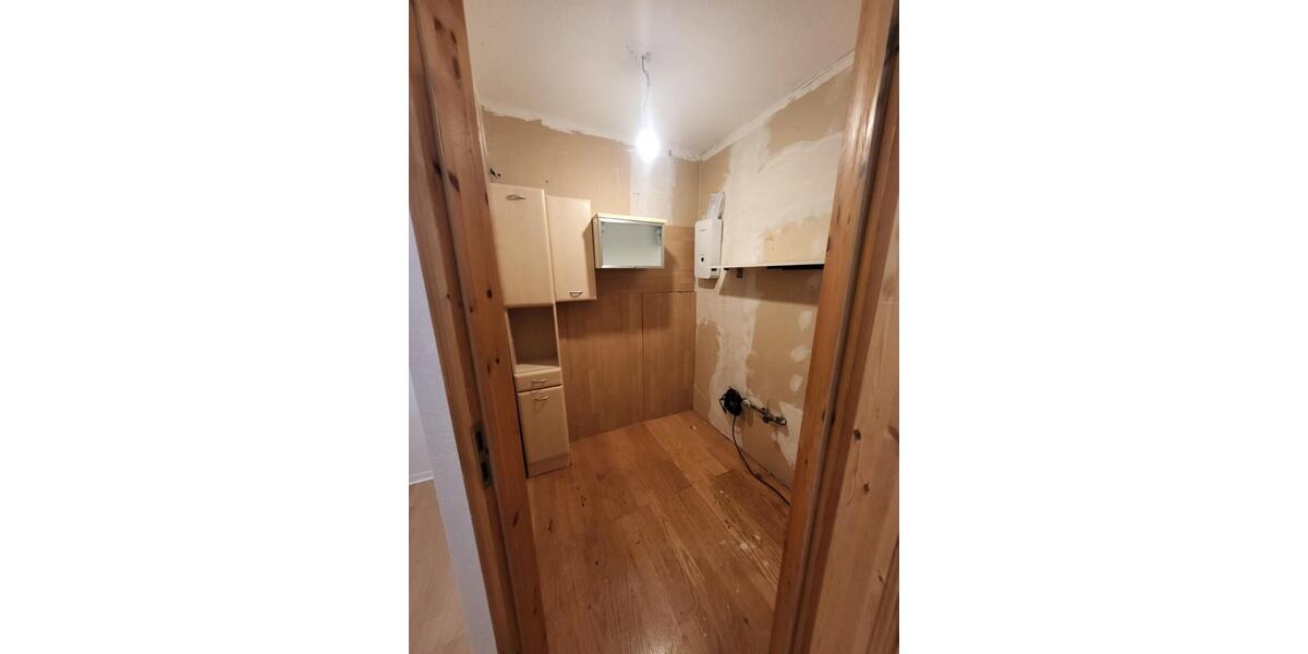 Großzügige 4-Zimmer DG-Wohnung 4 zimmer