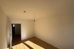 ACHTUNG: Tolle RENOVIERTE 4 Zimmer Wohnung mit Balkon!!