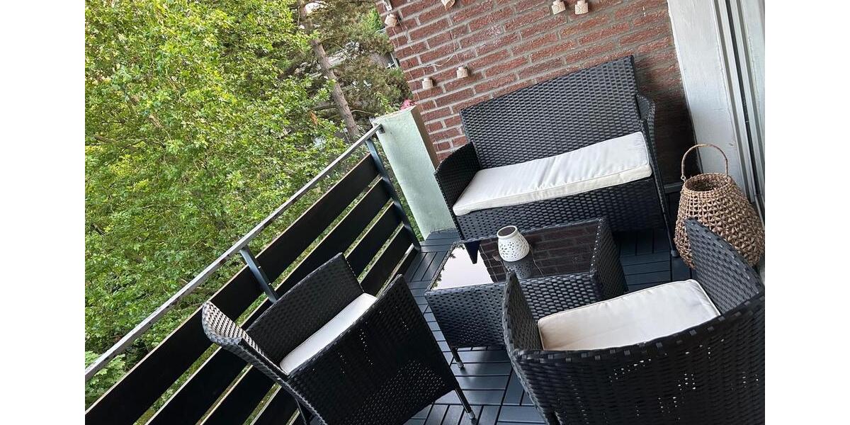 Dachgeschoßwohnung Erftstadt - 3 Zimmer, 80 m&sup2;, 860&euro; | Angebot:24659960