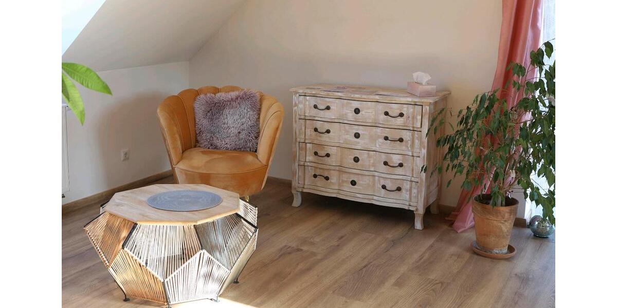 Schöne helle Praxisräume zimmer