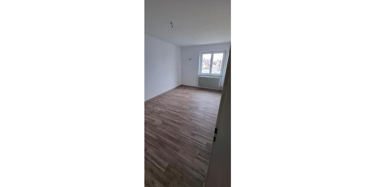 Etagenwohnung Obernheim - 5 Zimmer, 93 m&sup2;, 665&euro; | Angebot:26038470