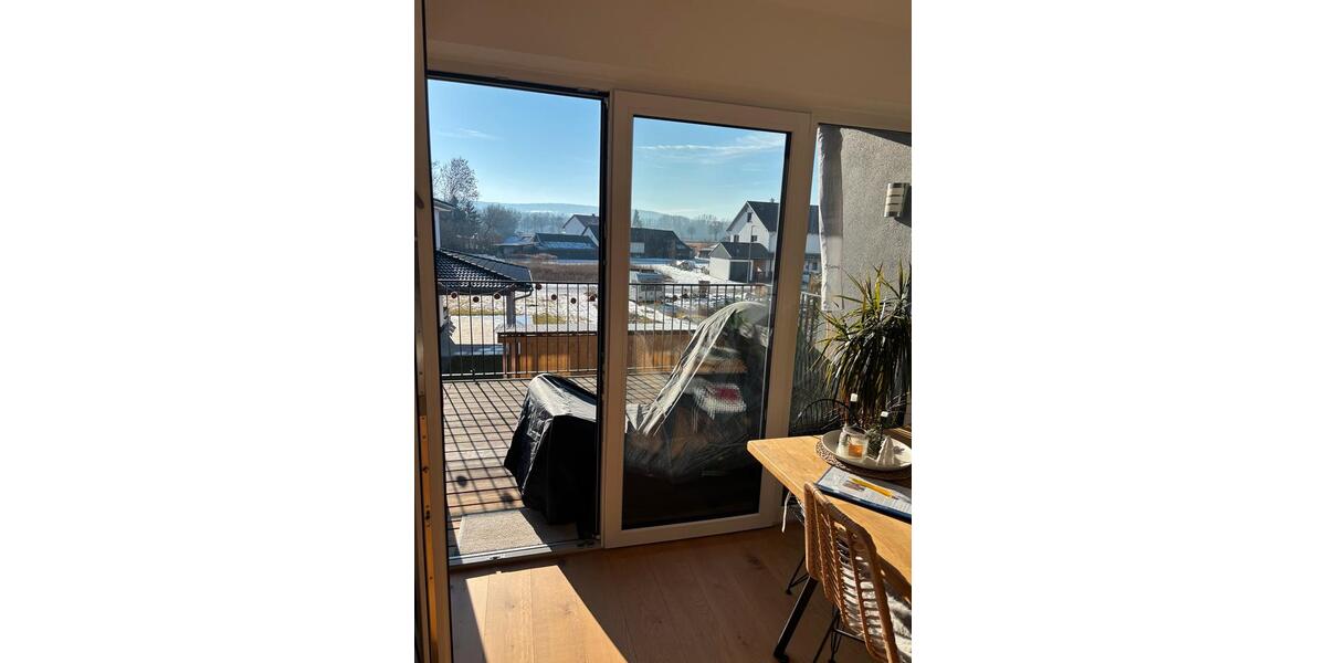 Etagenwohnung Dingolfing - 4 Zimmer, 105 m&sup2;, 1.100&euro; | Angebot:26703588