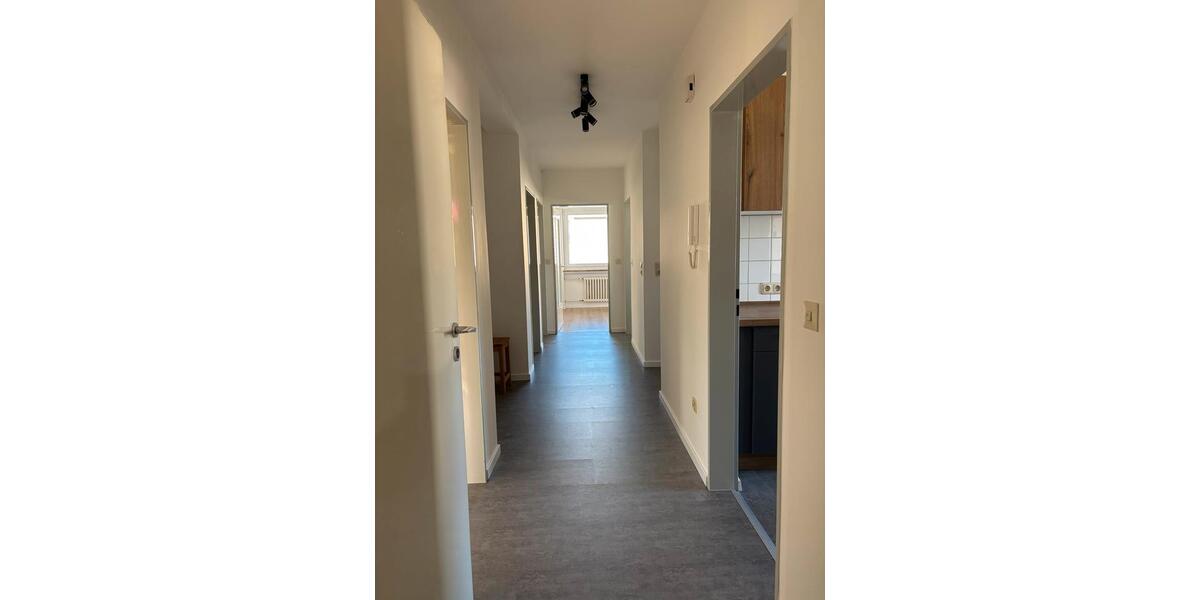 Erdgeschoßwohnung Ruhstorf an der Rott - 4 Zimmer, 98 m&sup2;, 1.100&euro; | Angebot:26548482