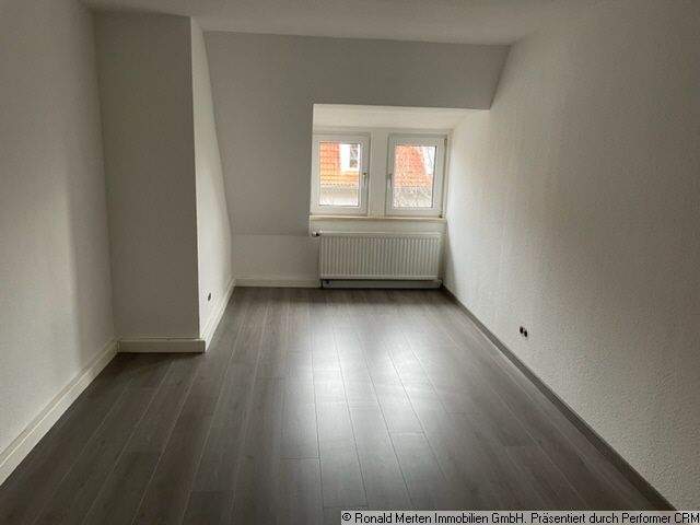 2,5 Raumwohnung im Dachgeschoss in FH-Nähe -Leipziger Straße 3 zimmer