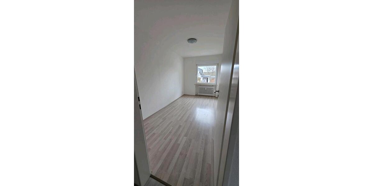 Erdgeschoßwohnung Kirchberg (Hunsrück) - 3 Zimmer, 85 m&sup2;, 820&euro; | Angebot:25543085