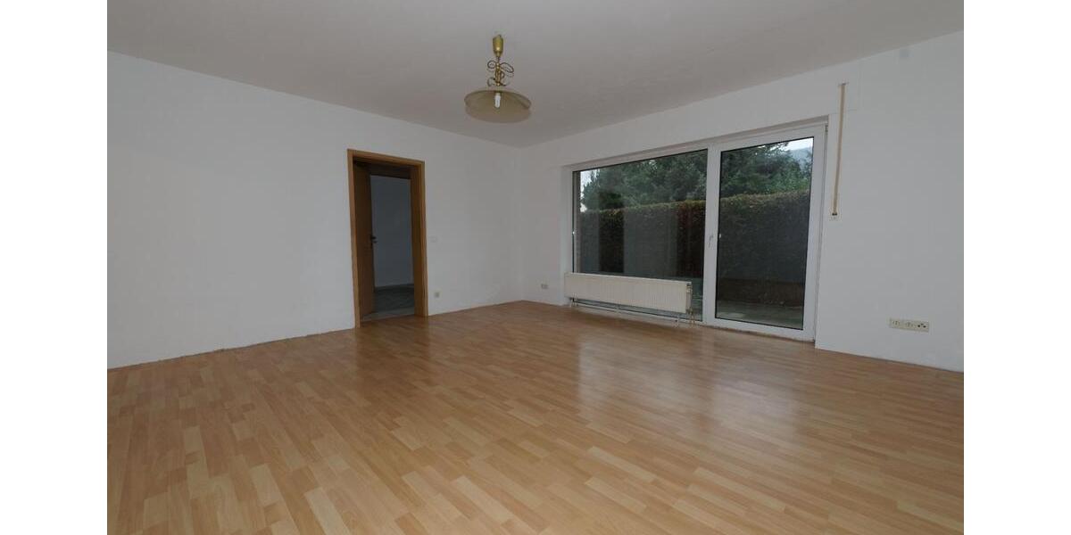 Sehr schöne helle EG Wohnung in ruhiger Lage von Lügde-Elbrinxen 3 zimmer