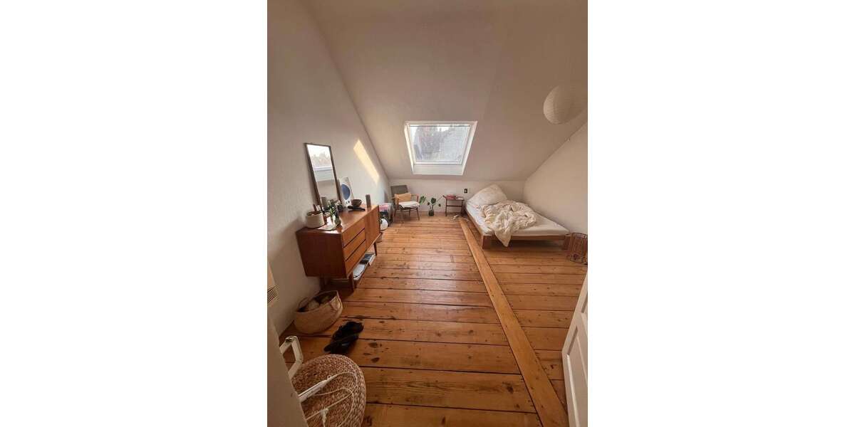 Etagenwohnung Karlsruhe Südstadt - 4 Zimmer, 90 m&sup2;, 1.180&euro; | Angebot:26242876