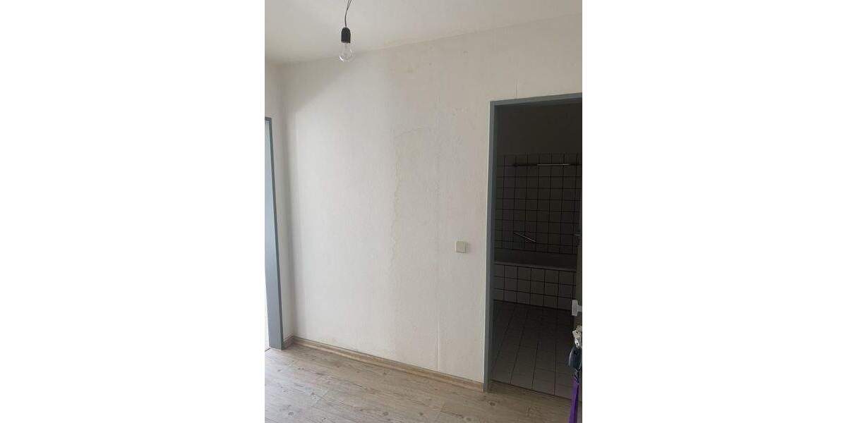 Etagenwohnung Altenburg Altenburg - 2 Zimmer, 60 m&sup2;, 399&euro; | Angebot:25799594