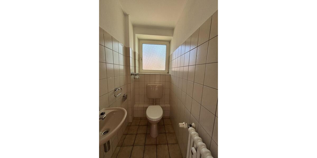 Dachgeschoßwohnung Duisburg Walsum - 3.5 Zimmer, 71 m&sup2;, 375&euro; | Angebot:26568667