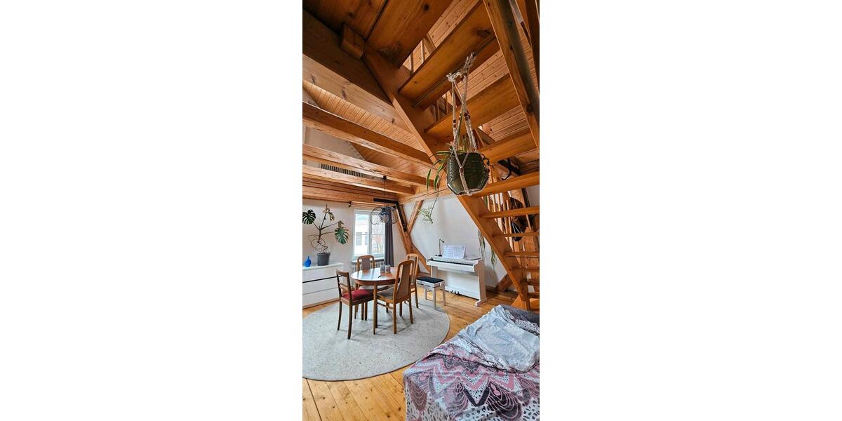 Dachgeschoßwohnung Ulm Donautal - 2.5 Zimmer, 70 m&sup2;, 1.300&euro; | Angebot:26261295