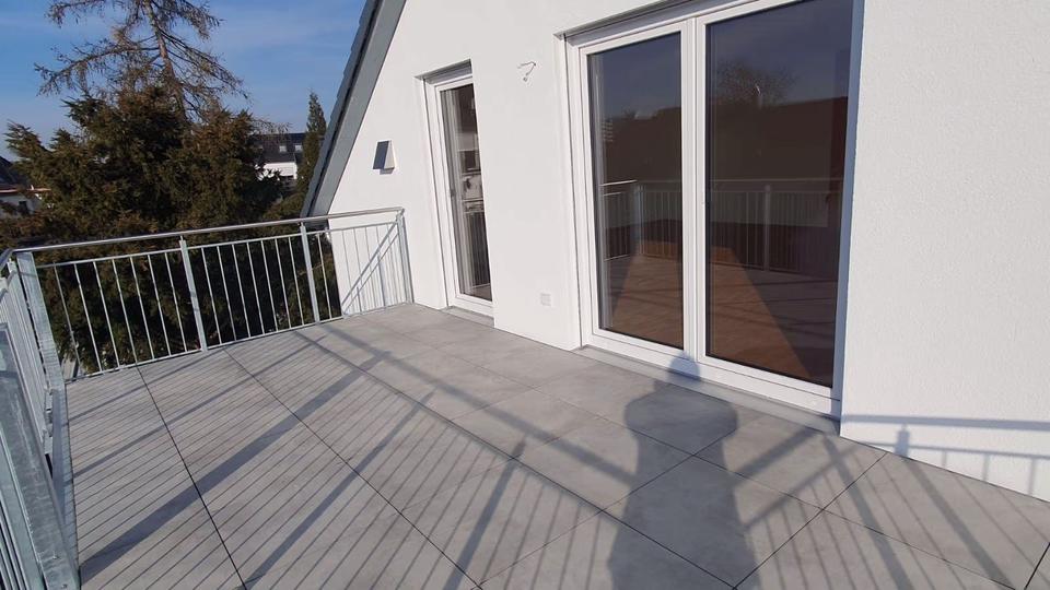 Dachgeschoßwohnung Ingolstadt Nordost - 3 Zimmer, 1.364&euro; | Angebot:23546369