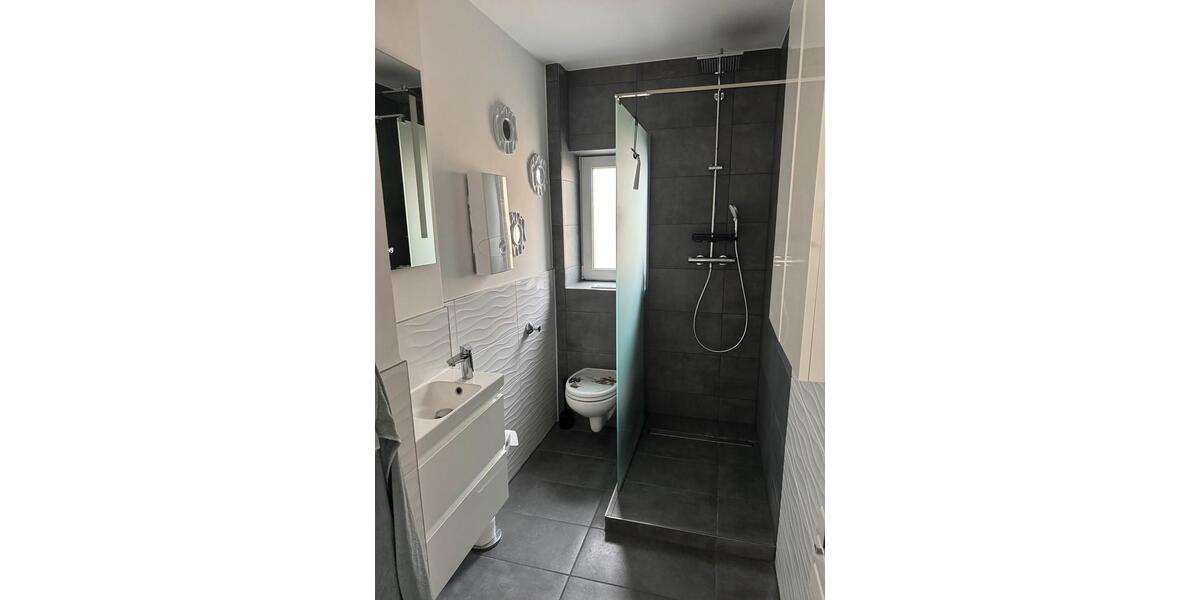 Etagenwohnung Neuss Furth-Mitte - 3 Zimmer, 60 m&sup2;, 1.300&euro; | Angebot:24740019