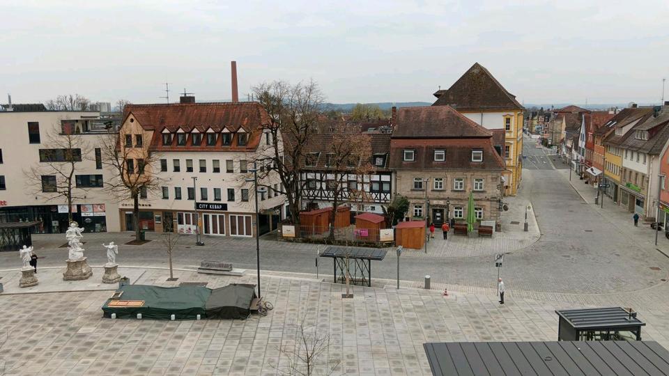 Dachgeschoßwohnung Forchheim - 5 Zimmer, 105 m&sup2;, 900&euro; | Angebot:26021077