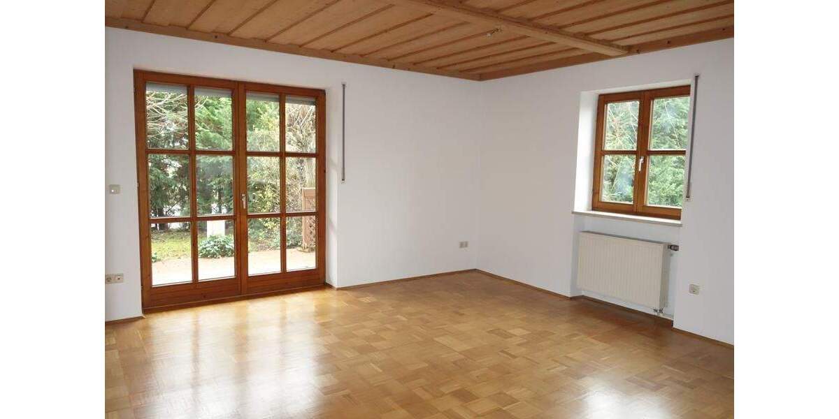 Doppelhaushälfte Laberweinting - 4 Zimmer, 163 m&sup2;, 1.000&euro; | Angebot:24529531