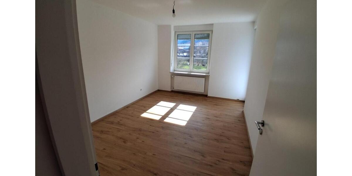 Etagenwohnung Bad Kötzting - 3 Zimmer, 86 m&sup2;, 600&euro; | Angebot:26022284