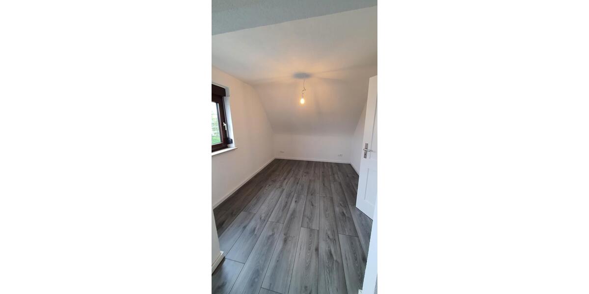 Etagenwohnung Bad Friedrichshall - 4 Zimmer, 85 m&sup2;, 1.040&euro; | Angebot:26705305