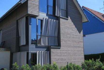 Haus March - 3 Zimmer, 128 m&sup2;, 1.900&euro; | Angebot:26287820