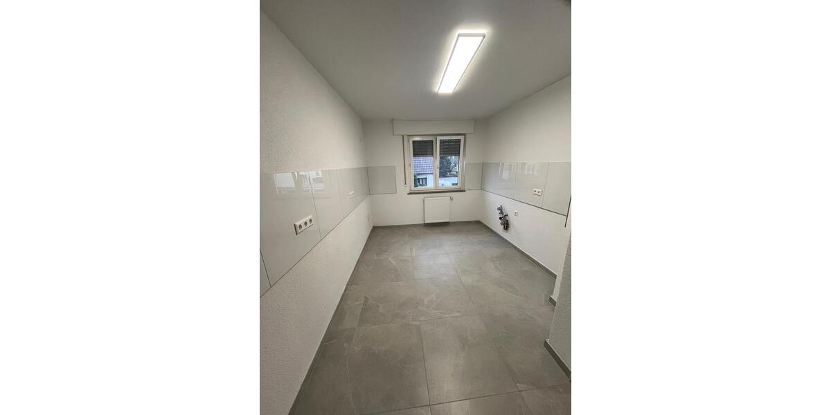 Etagenwohnung Baltmannsweiler - 4 Zimmer, 87 m&sup2;, 1.200&euro; | Angebot:26634518