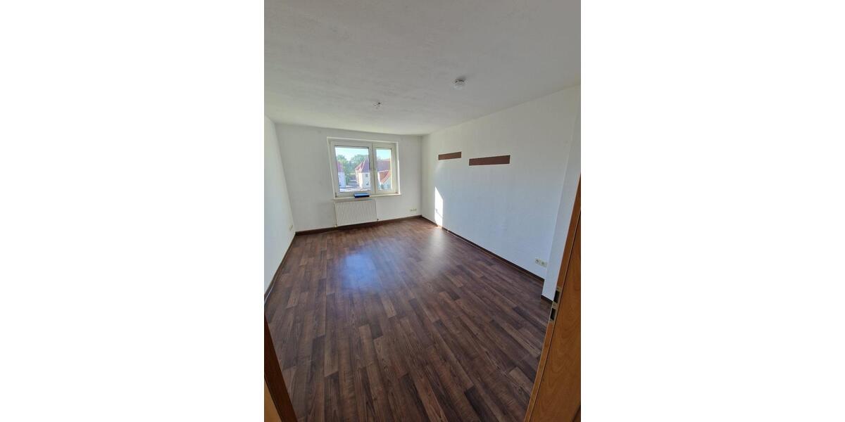 Etagenwohnung Gräfenhainichen - 3 Zimmer, 59 m&sup2;, 391&euro; | Angebot:26490810