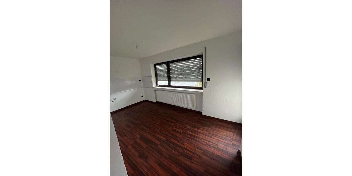 Etagenwohnung Külsheim - 4 Zimmer, 103 m&sup2;, 937&euro; | Angebot:26211084