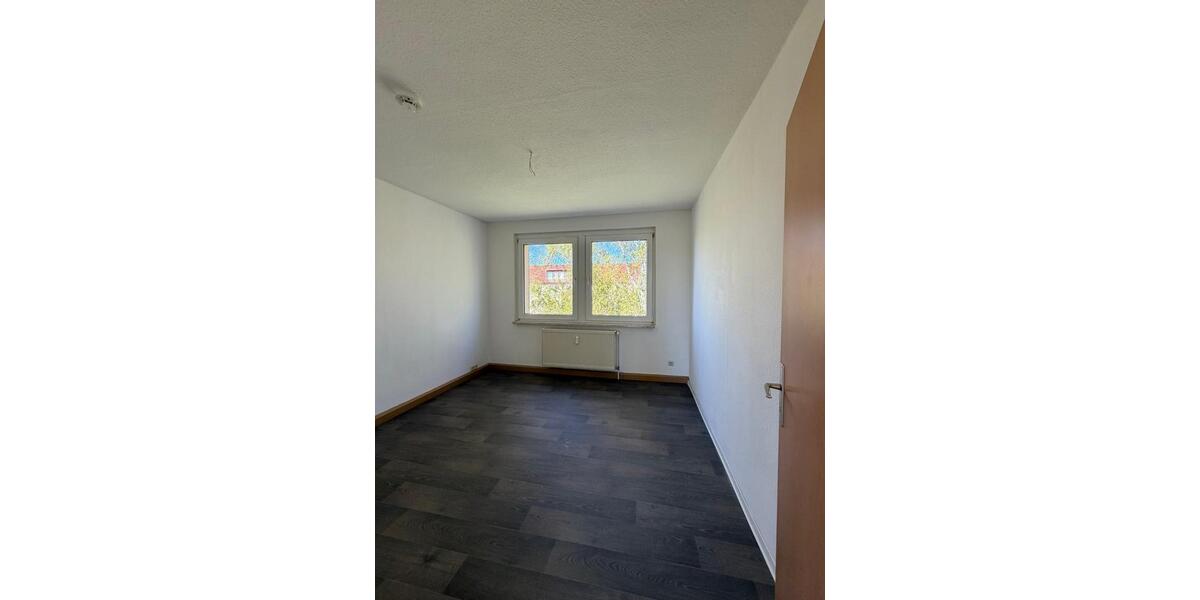 Etagenwohnung Gräfenhainichen - 3 Zimmer, 59 m&sup2;, 380&euro; | Angebot:26490789