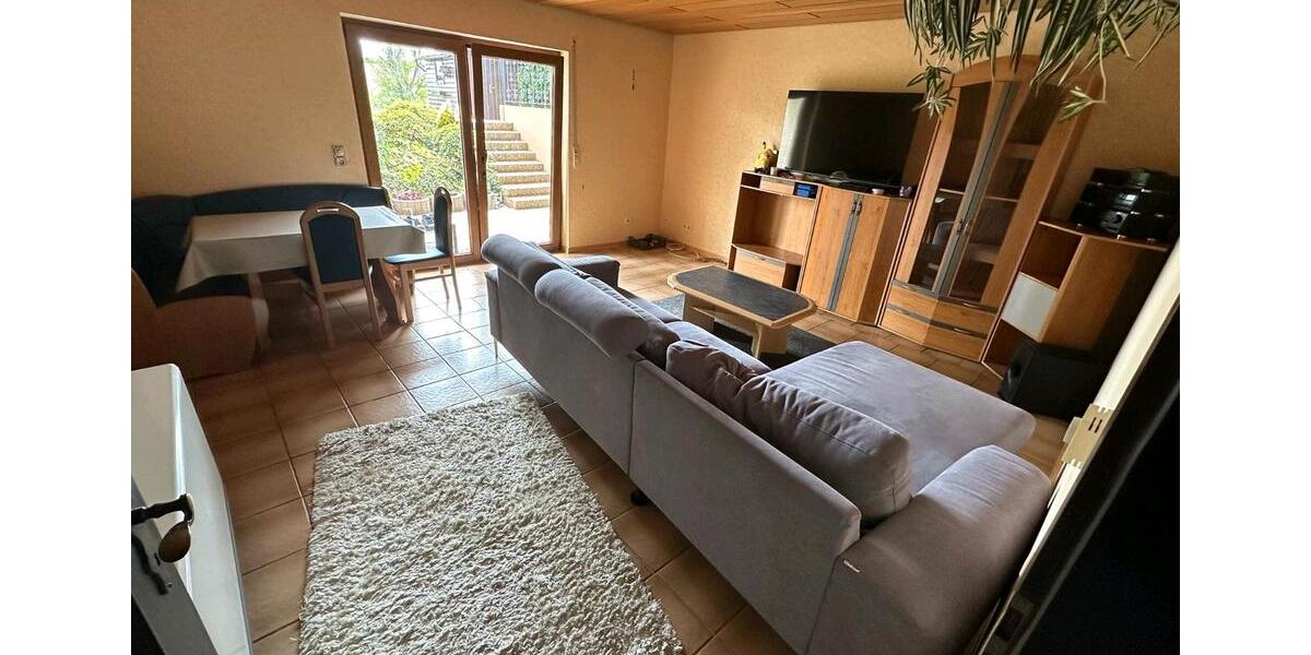 Etagenwohnung Lebach - 3 Zimmer, 77 m&sup2;, 700&euro; | Angebot:24841122