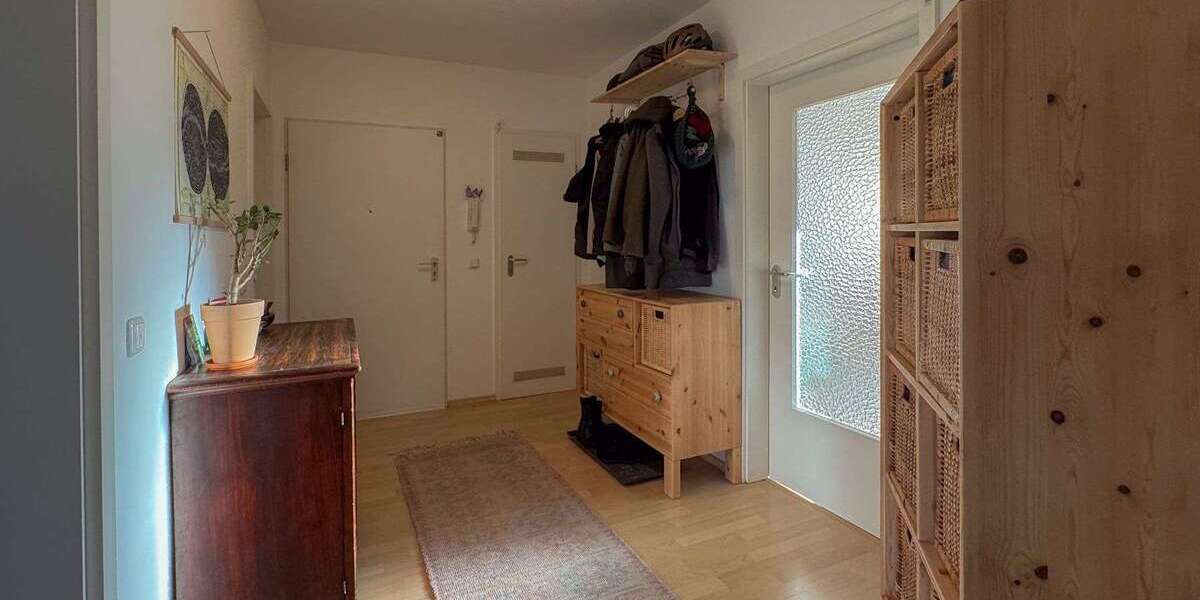 Etagenwohnung Lüneburg Bockelsberg - 3 Zimmer, 78 m&sup2;, 1.075&euro; | Angebot:26072387