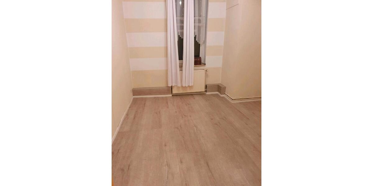 Terrassenwohnung Bad Pyrmont - 6 Zimmer, 100 m&sup2;, 1.000&euro; | Angebot:26681632
