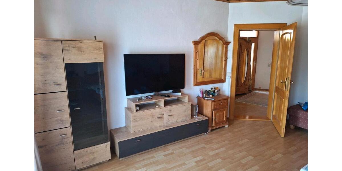 Etagenwohnung Gottfrieding - 3 Zimmer, 100 m&sup2;, 1.200&euro; | Angebot:26690725