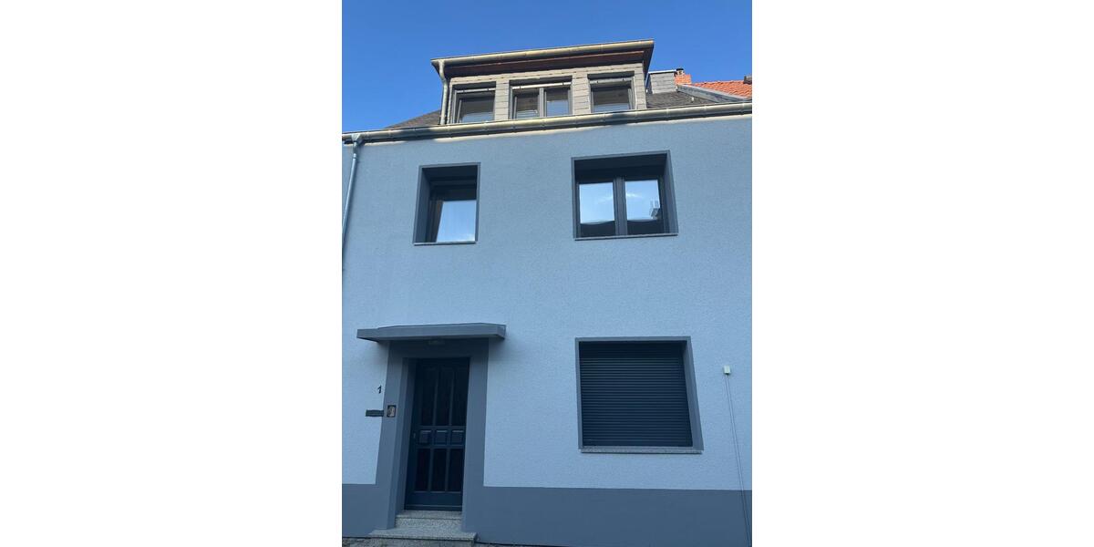 Modernisiertes Reihenendhaus mit Garten & Stellplatz in Koblenz! 5.5 zimmer