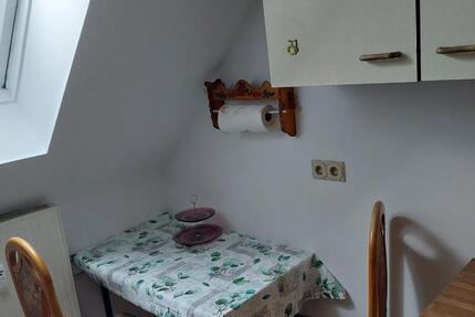 Schöne 2-Raum-DG-Wohnung 2 zimmer