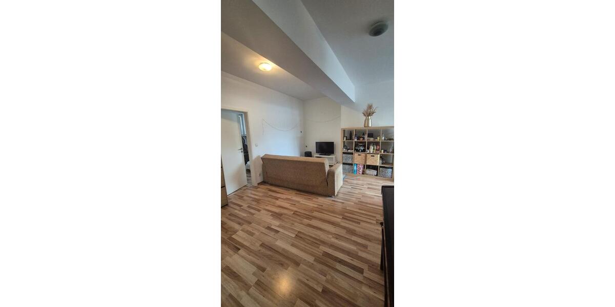 Etagenwohnung Saarbrücken - 4 Zimmer, 95 m&sup2;, 1.600&euro; | Angebot:24850770