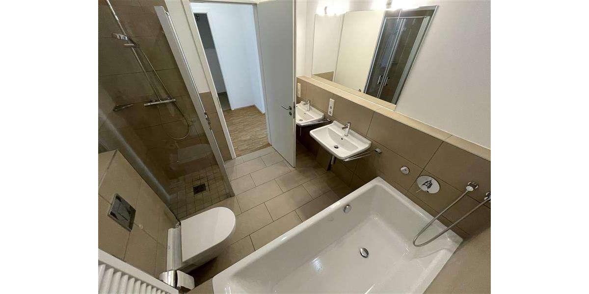Etagenwohnung Trier Feyen-Weismark - 2 Zimmer, 77 m&sup2;, 780&euro; | Angebot:26533783