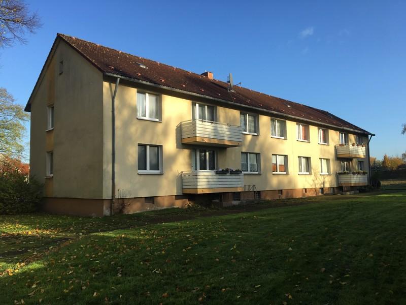 Schöne, bezugsfertig sanierte 3,5-Zi.-Wohnung im Grünen zimmer