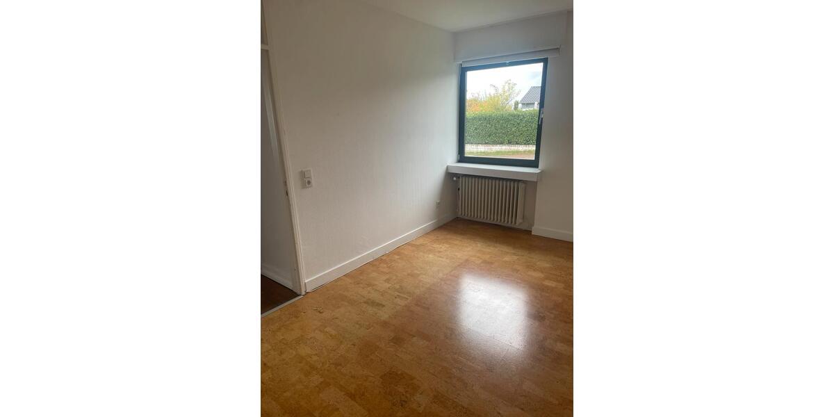 Erdgeschoßwohnung Saarbrücken Bischmisheim - 2 Zimmer, 68 m&sup2;, 700&euro; | Angebot:24810505