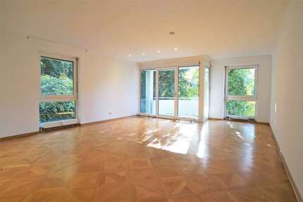 Wohnung zum Mieten in Wiesbaden 1.390 € 94 m² 3 zimmer