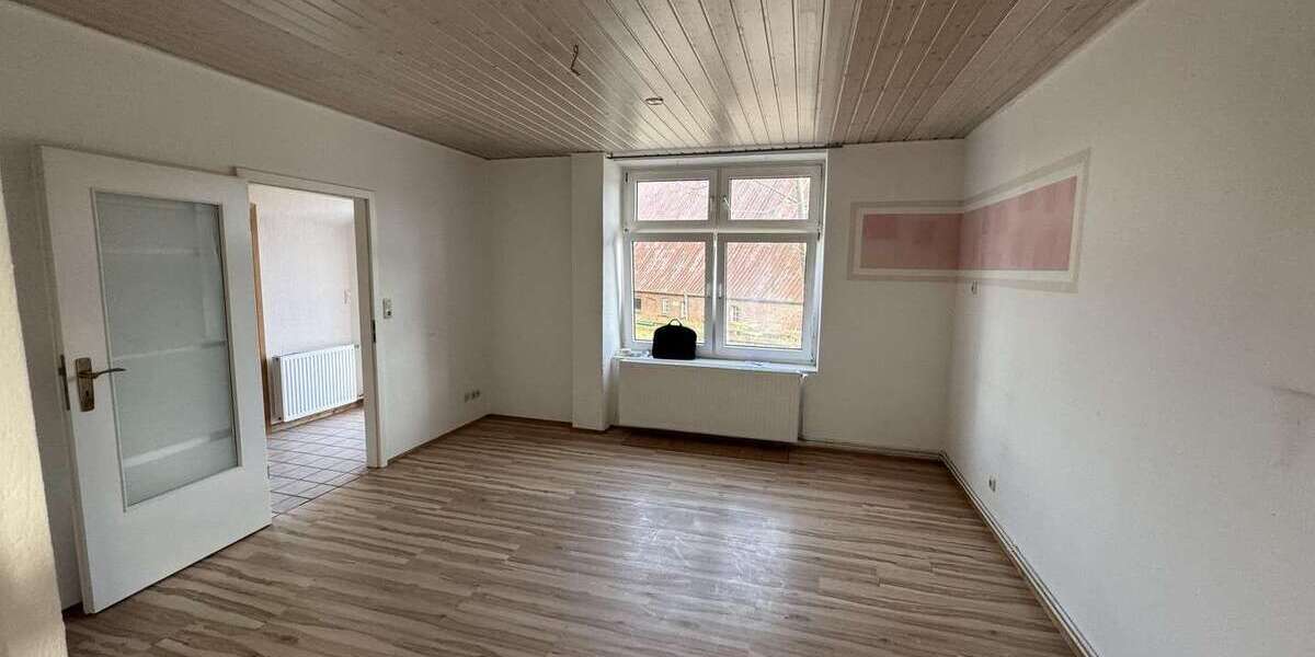 Etagenwohnung Westerau - 3 Zimmer, 75 m&sup2;, 660&euro; | Angebot:26002618