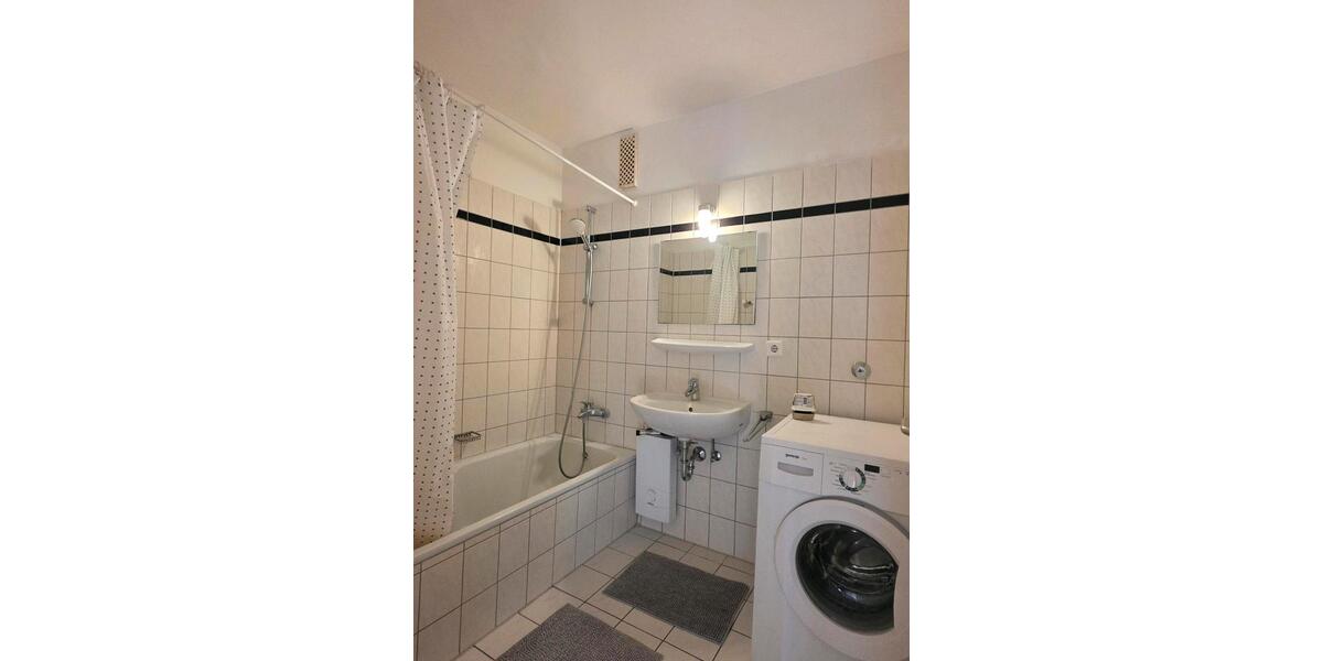 Etagenwohnung Düsseldorf Stadtbezirk 8 - 2 Zimmer, 70 m&sup2;, 1.250&euro; | Angebot:26652592