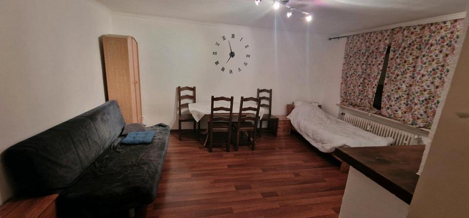 Etagenwohnung Altdorf - 3 Zimmer, 90 m&sup2;, 2.200&euro; | Angebot:24851025