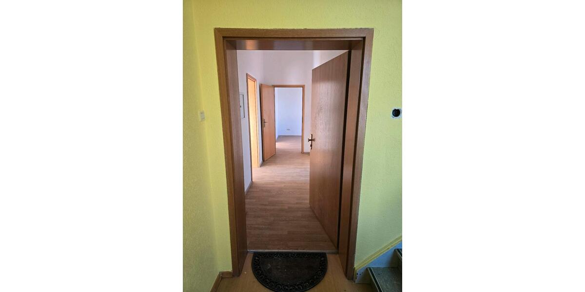 Etagenwohnung Brühl - 3 Zimmer, 70 m&sup2;, 1.300&euro; | Angebot:25248003