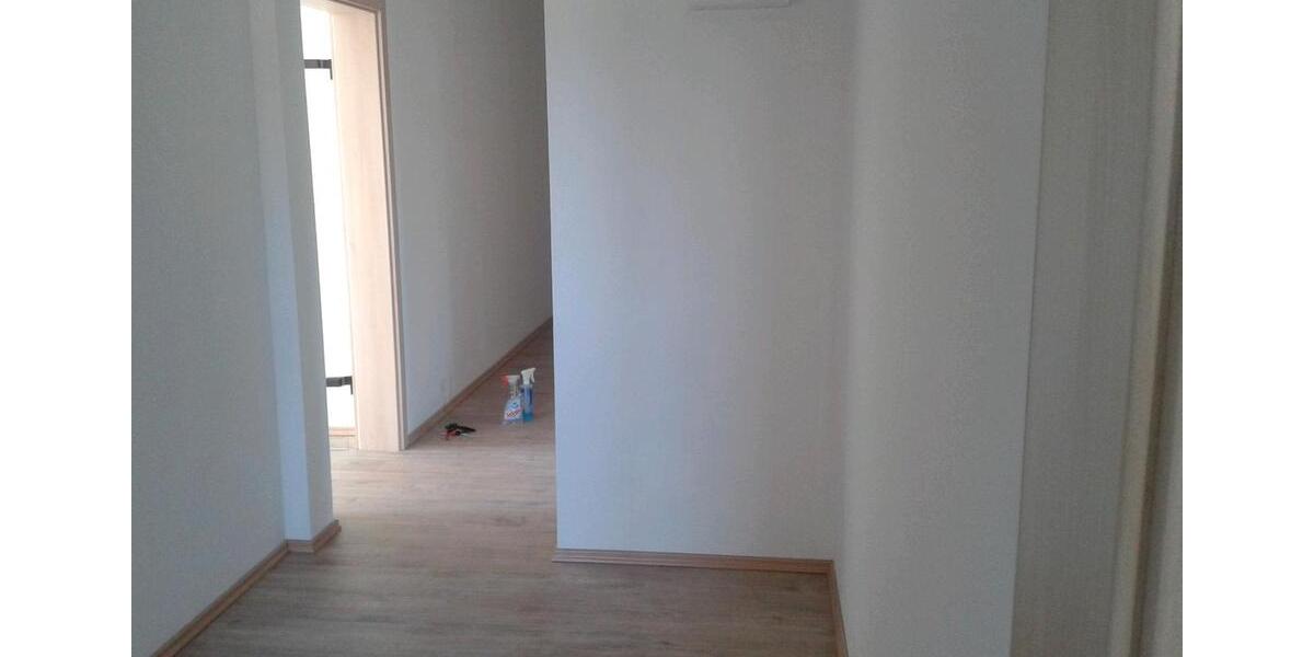 Dachgeschoßwohnung Sangerhausen - 3 Zimmer, 100 m&sup2;, 730&euro; | Angebot:24611287