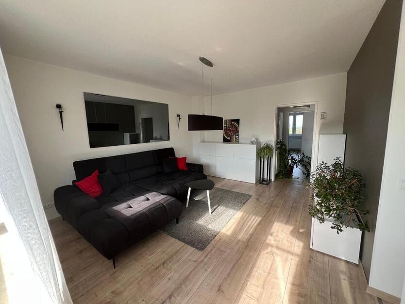 Möblierte, gut geschnittene 76m² 3-ZKB Wohnung zimmer