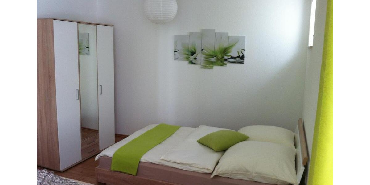 Wohnen auf Zeit Dettingen an der Erms - 1 Zimmer, 48 m&sup2;, 48&euro; | Angebot:23580523