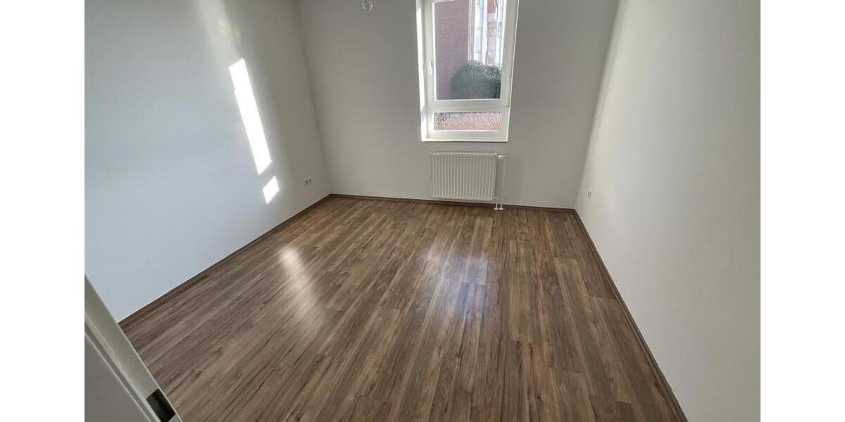 Erdgeschoßwohnung Wilhelmshaven - 3 Zimmer, 70 m&sup2;, 735&euro; | Angebot:23786939