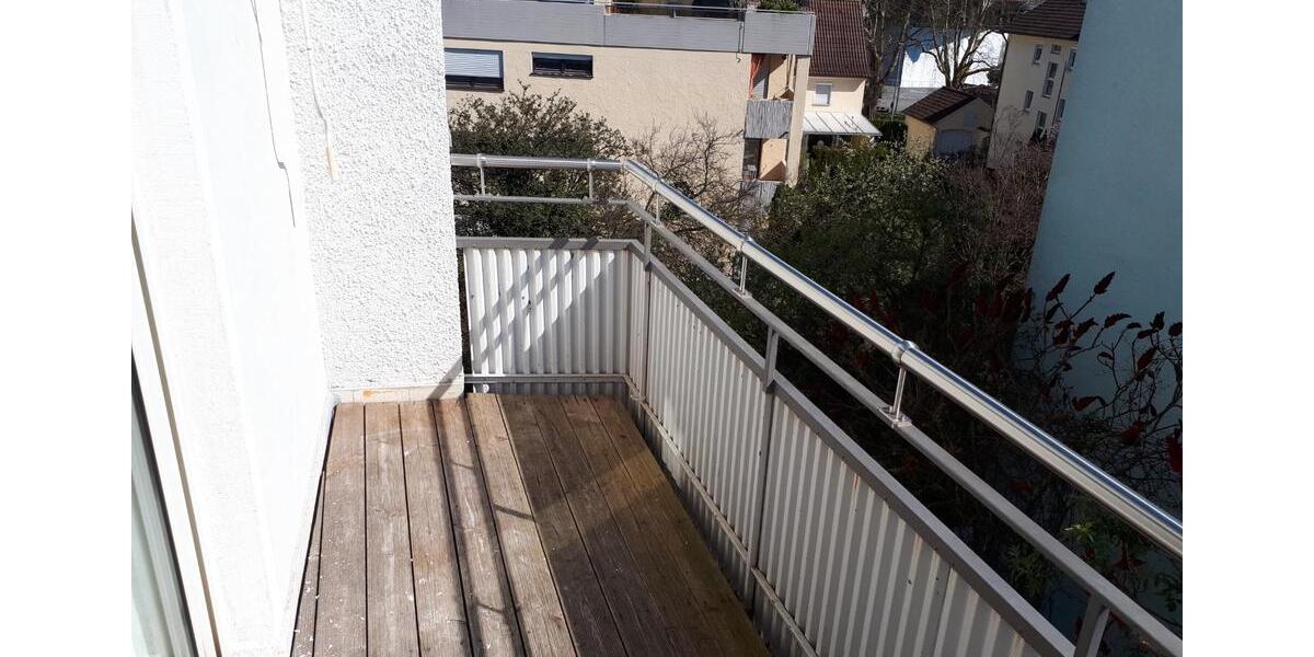 Maisonettenwohnung Friedrichshafen - 4 Zimmer, 130 m&sup2;, 1.180&euro; | Angebot:26034158