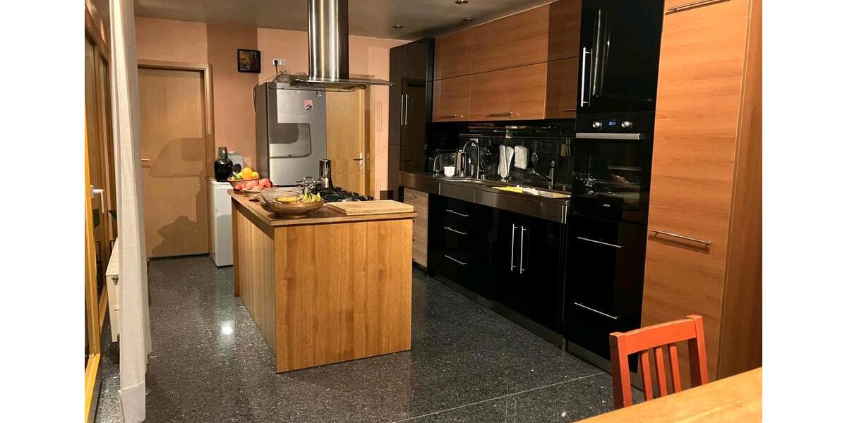 Terrassenwohnung Kusel - 5 Zimmer, 165 m&sup2;, 1.735&euro; | Angebot:26041432